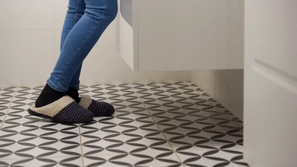 small bathroom tile floor