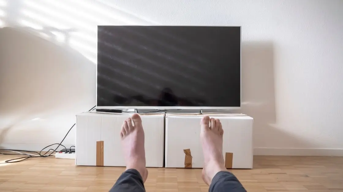 10 things every man should have in their bedroom Home Decor Chat