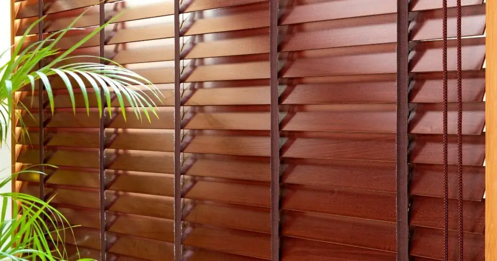 Get the perfect look for your windows with the right blinds