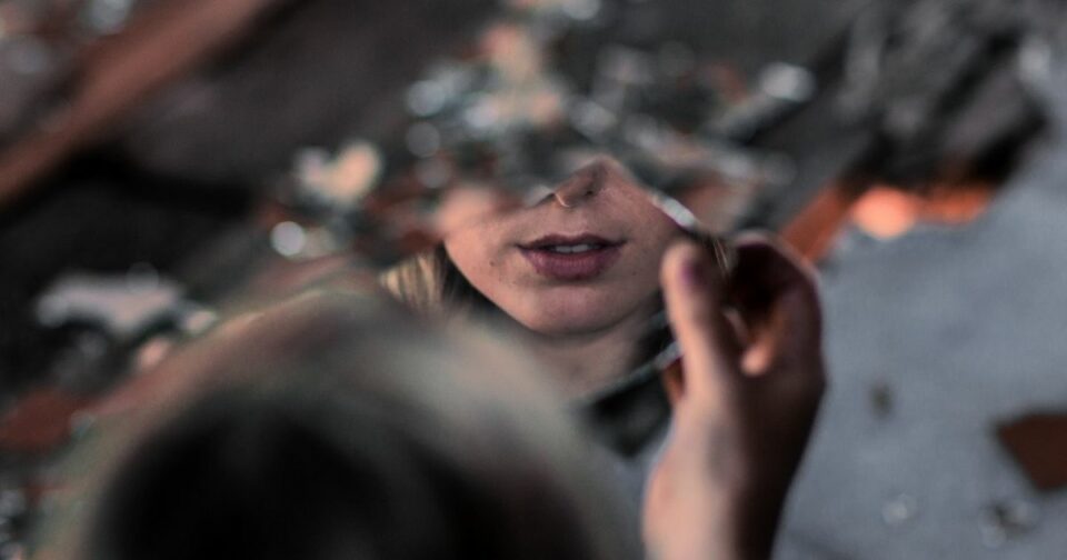 How Do You Fix A Crack In A Mirror Dresser at Michael Newell blog