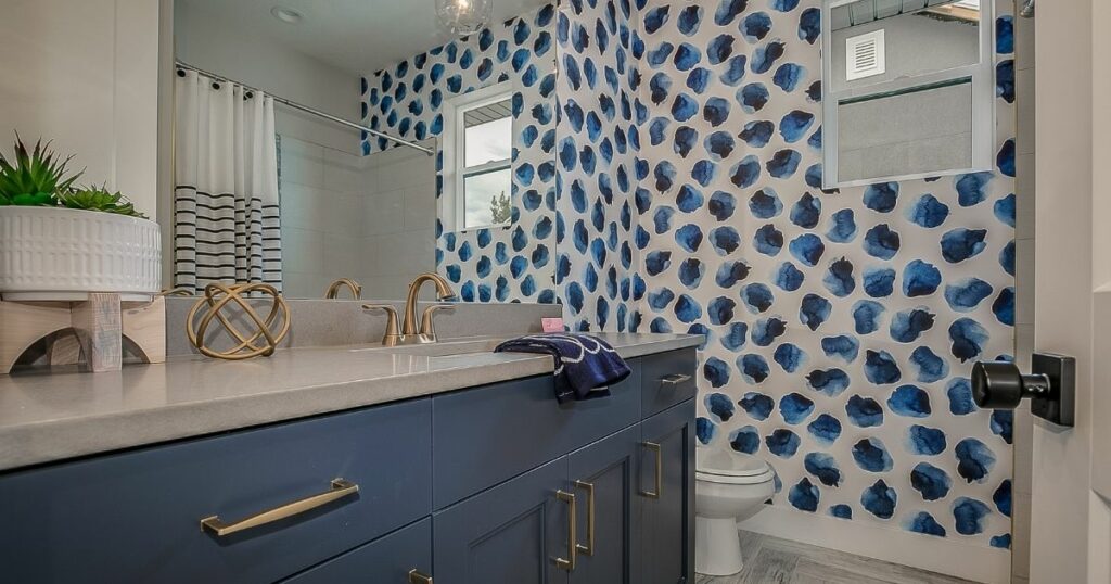Bathroom Wall Art The Secret to a More Livable Space