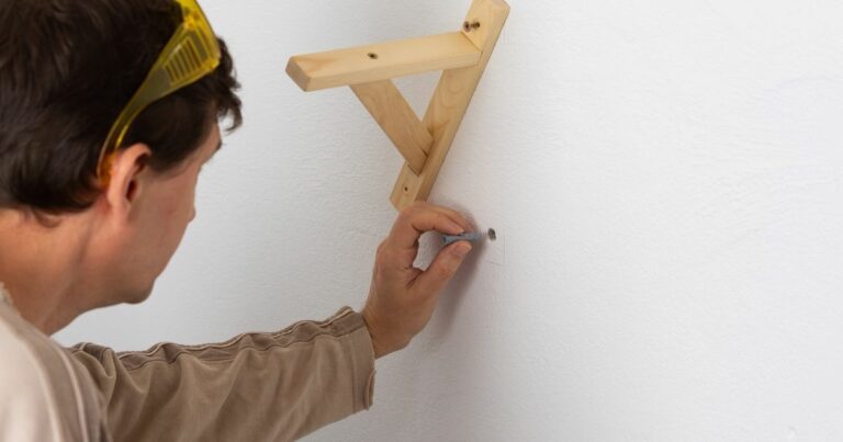 How to Make Corner Wall Shelves