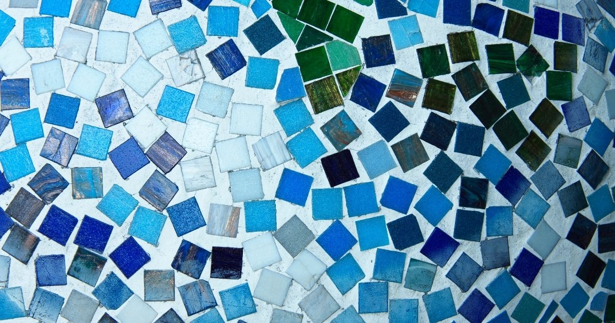 Make a Splash With Mosaic Tiles in Your Small Shower