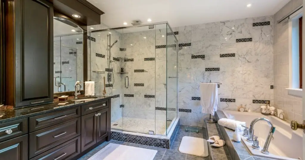 Use Wall Decor in your Bathroom to Enhance the Overall Aesthetic