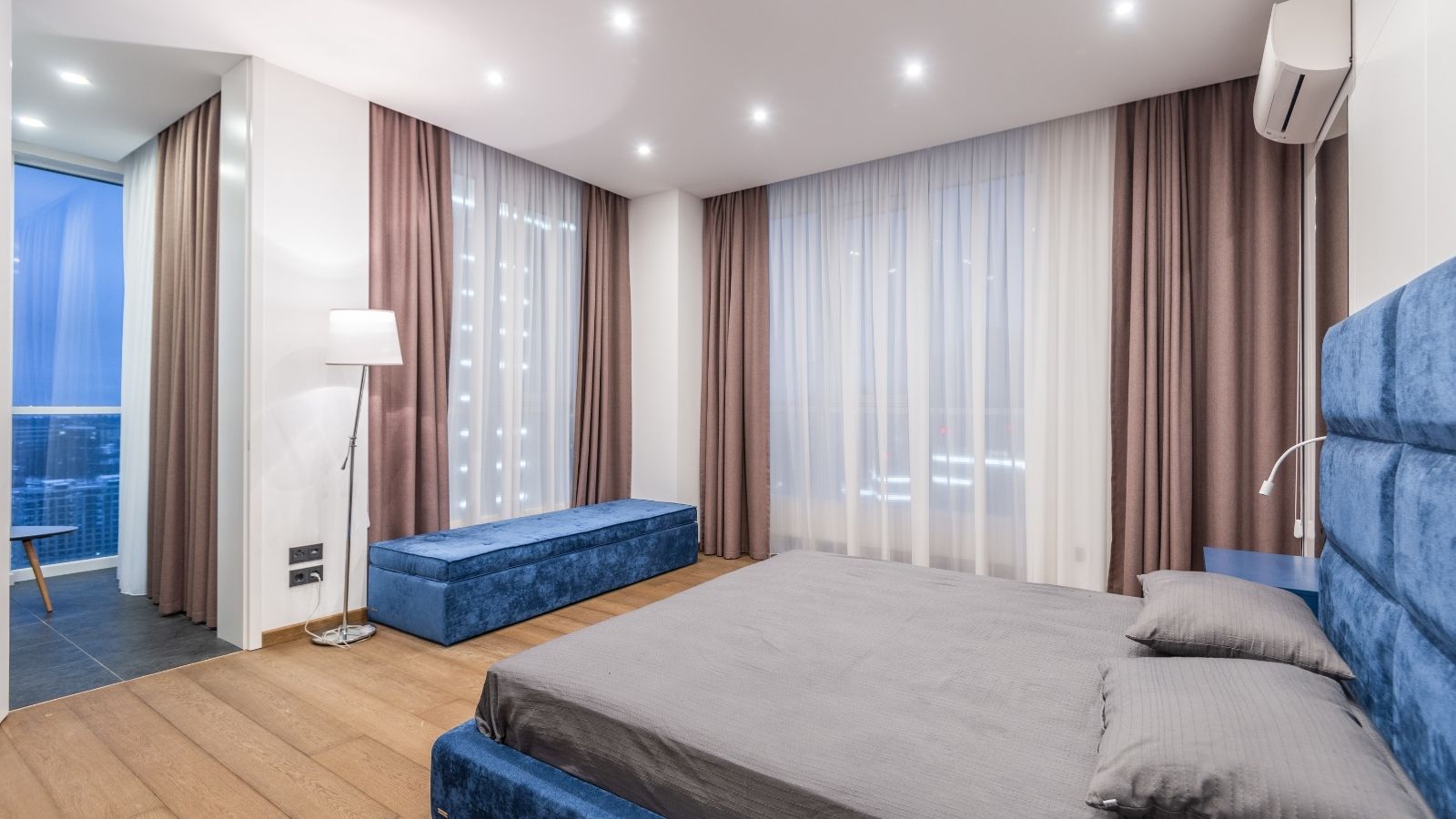 Bed facing the window good or bad?