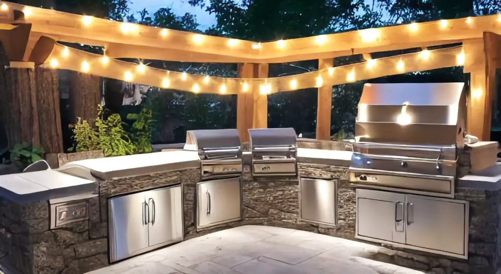 Well lit outdoor kitchen