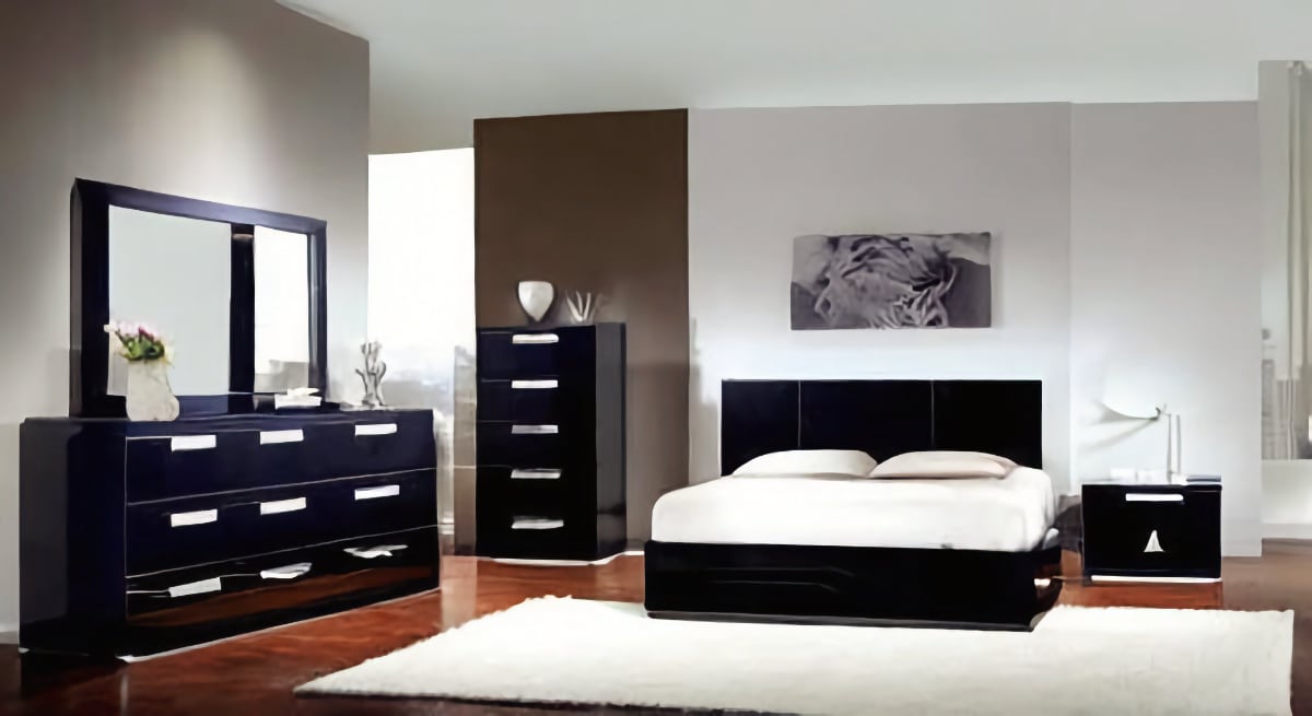 Black Bedroom Furniture: 11 Tips for a Sophisticated Bedroom Makeover ...